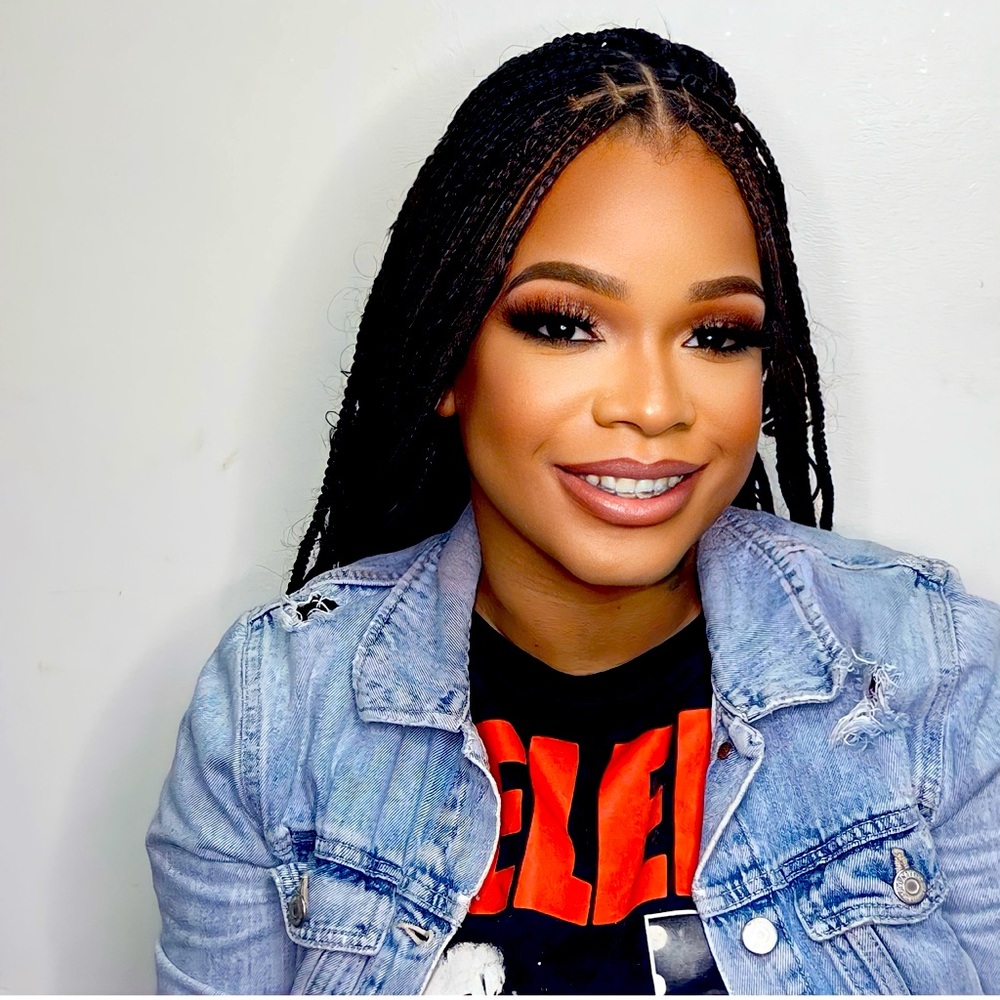 Meet your Posher, Bossy